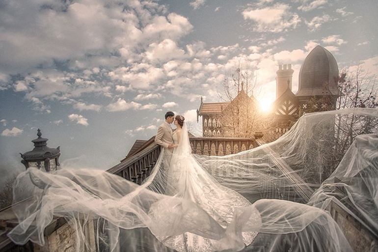 5-Creative-PreWedding-Photoshoot-Ideas-Loved-by-Every-Top-Wedding-Planner