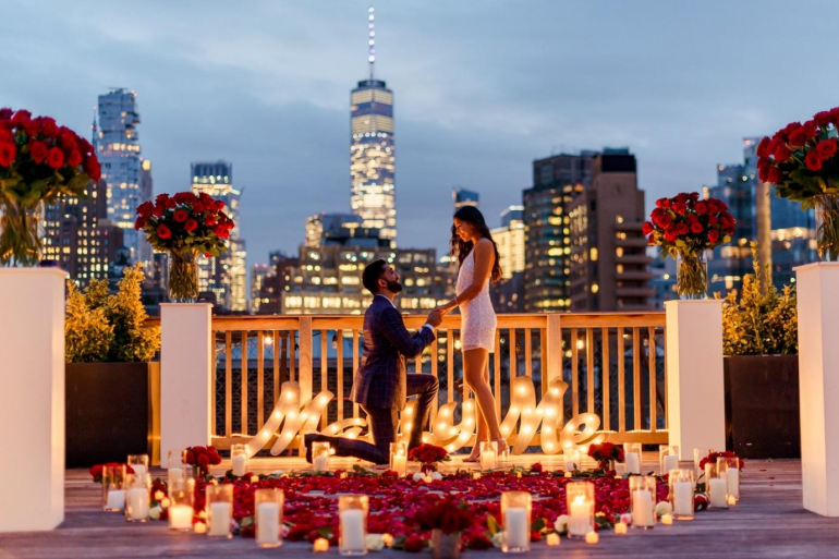 5-Luxury-Proposal-Ideas-That-Guarantee-a-Dream-“Yes”-Exclusive-Engagement-Inspiration