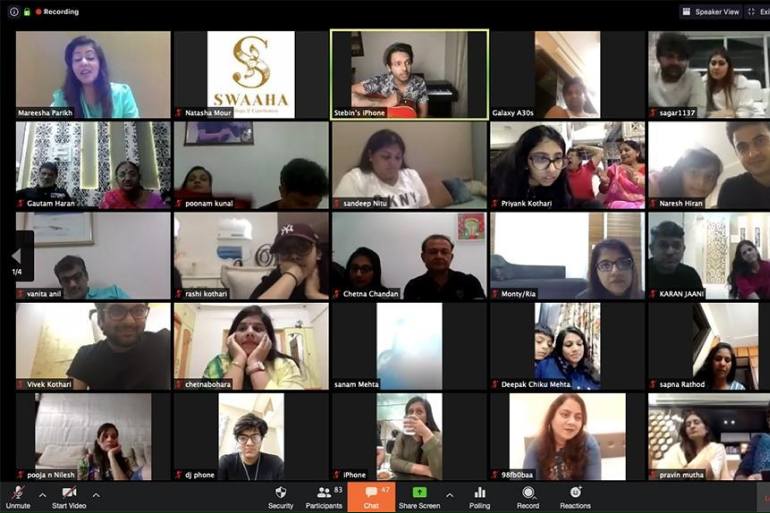 Dimple-and-Mukesh-Kothari-Virtual-25th-Anniversary-Celebration-A-Unique-Online-Celebration-Idea