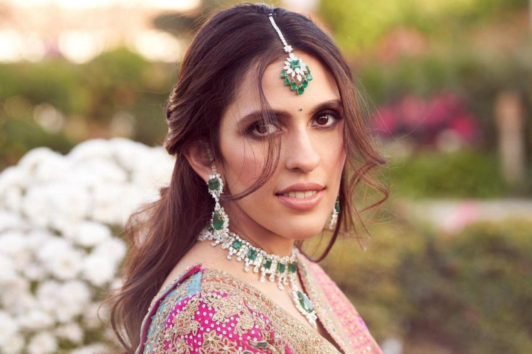 Gharchola-Saree-2026-Gujarati-Bridal-Saree-Trend-Inspired-by-Celebrities