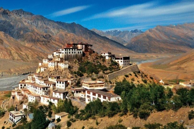 Leh-Ladakh-Pre-Wedding-Shoot-Locations-Best-Places-for-Couples