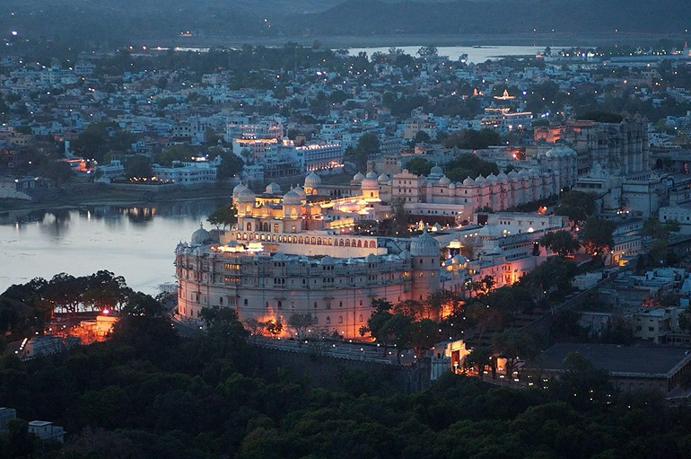 Top 5 Grand Engagement Spots in Udaipur for a Royal Celebration Top-5-Grand-Engagement-Spots-in-Udaipur-for-a-Royal-Celebration