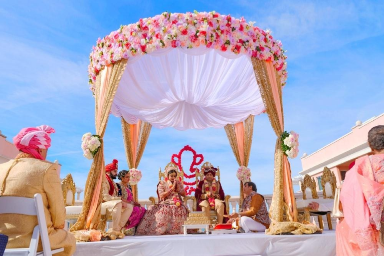Top-Indian-Wedding-Decor-Ideas-by-Luxury-Wedding-Planner-Unique-Themes-for-Grand-Weddings