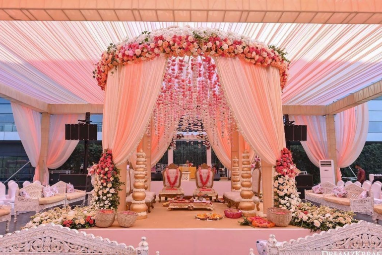 Wedding-Planner-Guide-Indian-Wedding-Theme-Decor-Ideas-by-Wedifys