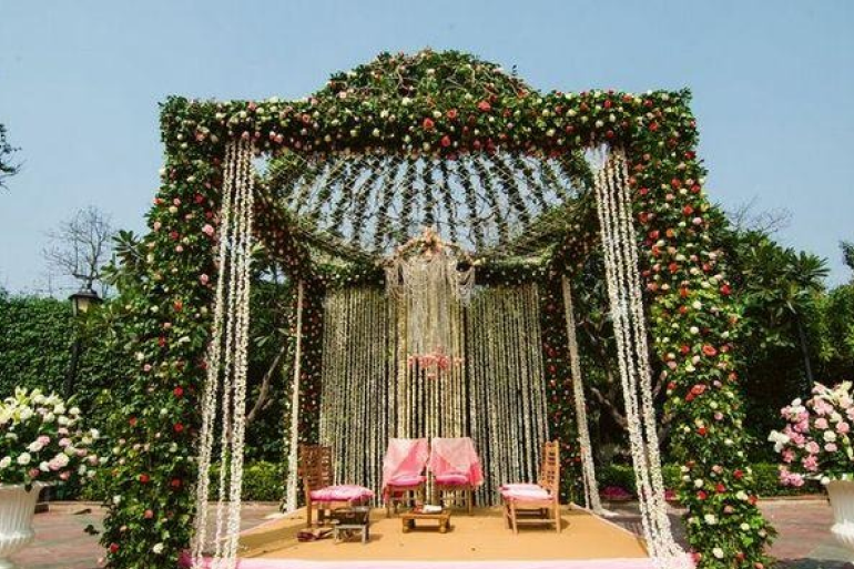 stunning-mandap-decor-ideas-luxury-wedding