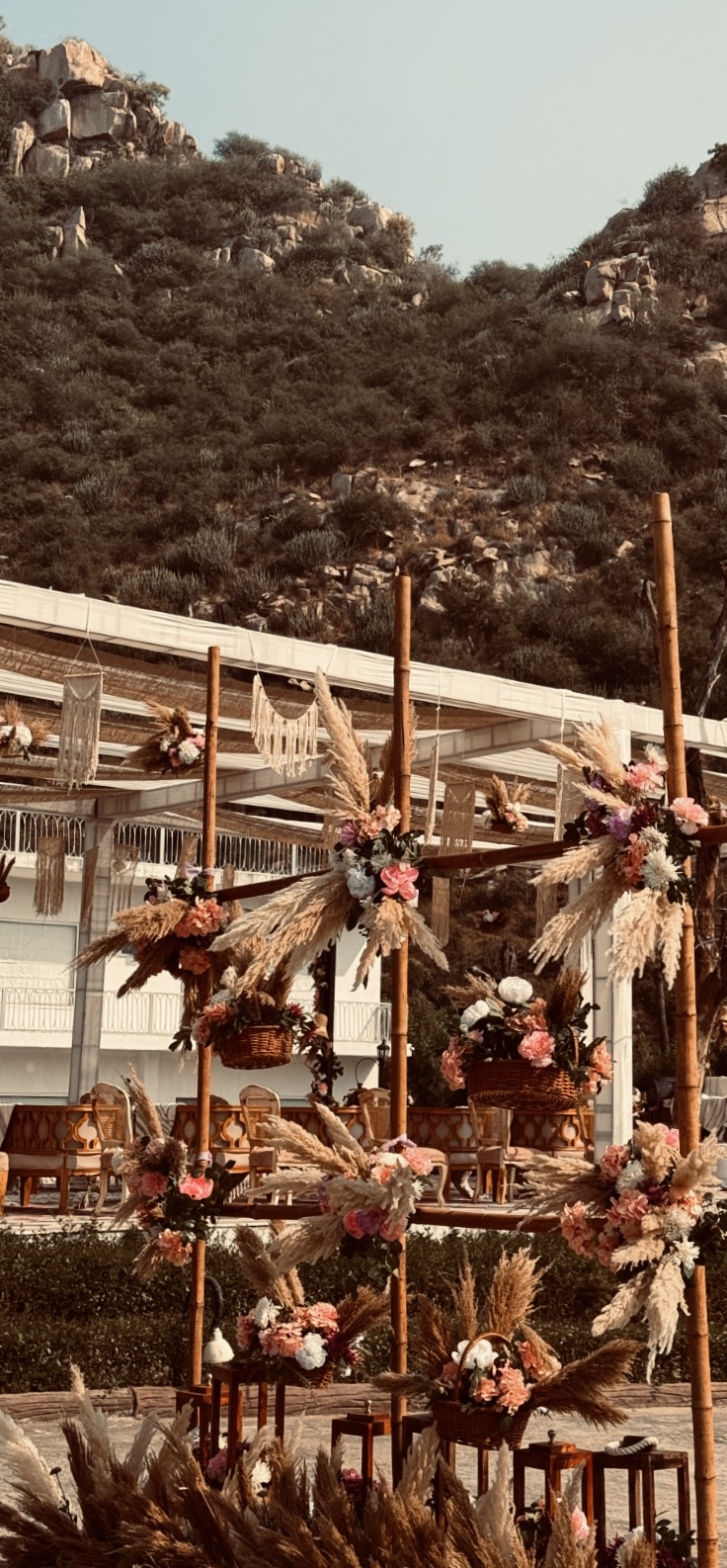 Boho-Mehendi-Decor-Structure-with-Bamboo-Frame-Pampas-Grass-and-Floral-Styling-04092026