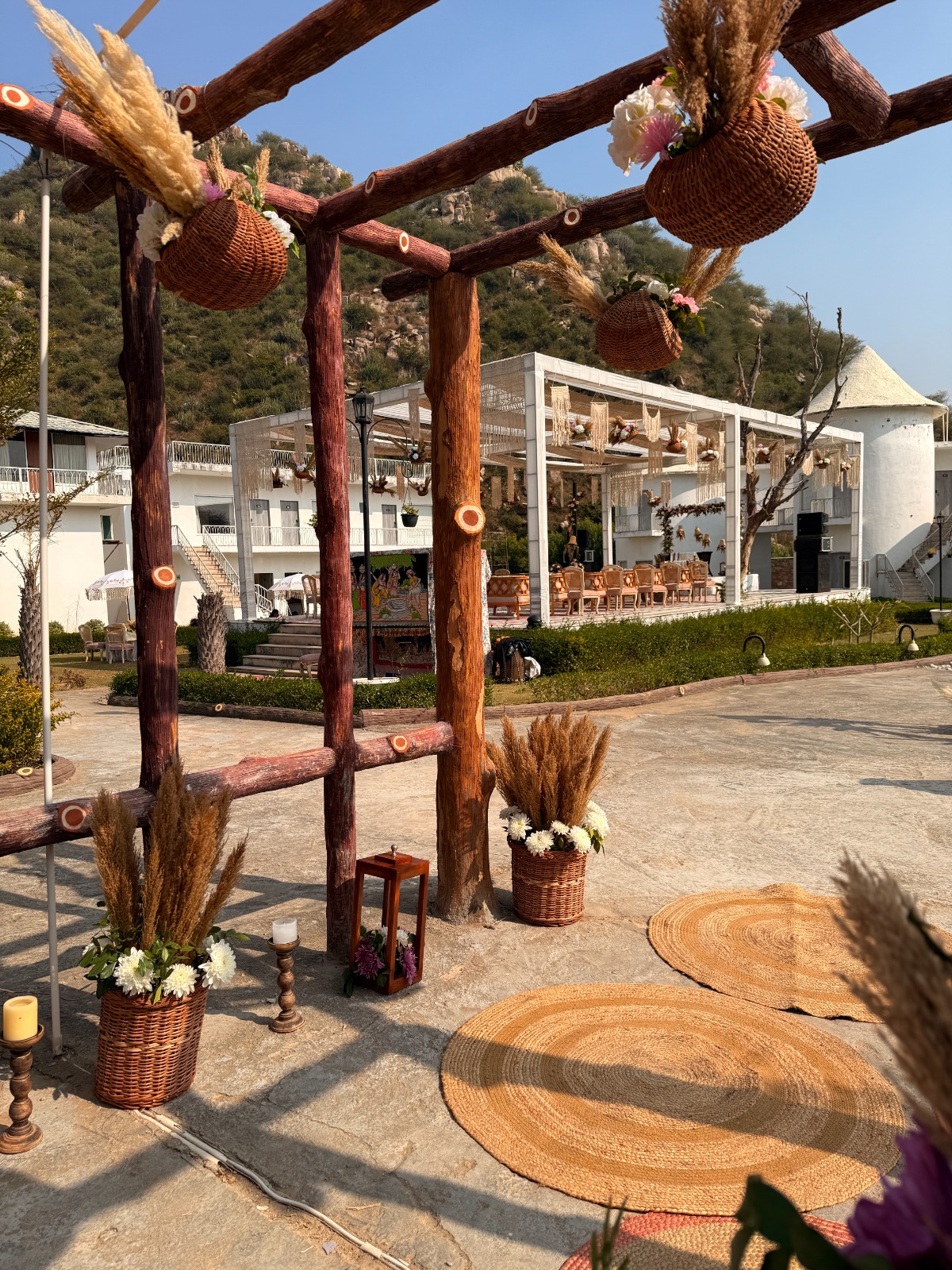 Boho-Mehendi-Entrance-Styling-with-Hanging-Baskets-Pampas-Grass-and-Rustic-Elements-04092026