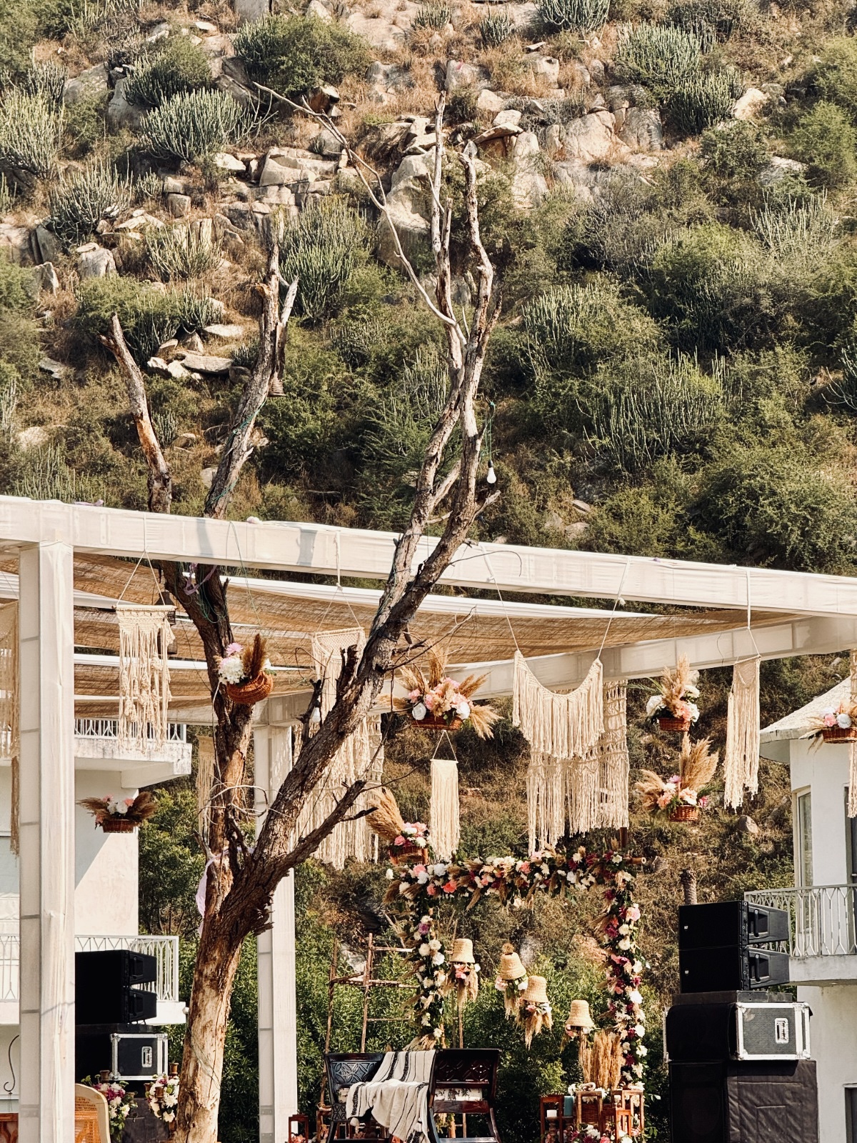 Boho-Mehendi-Floral-Arch-Pampas-Grass-and-Macrame-Hangings-04092026