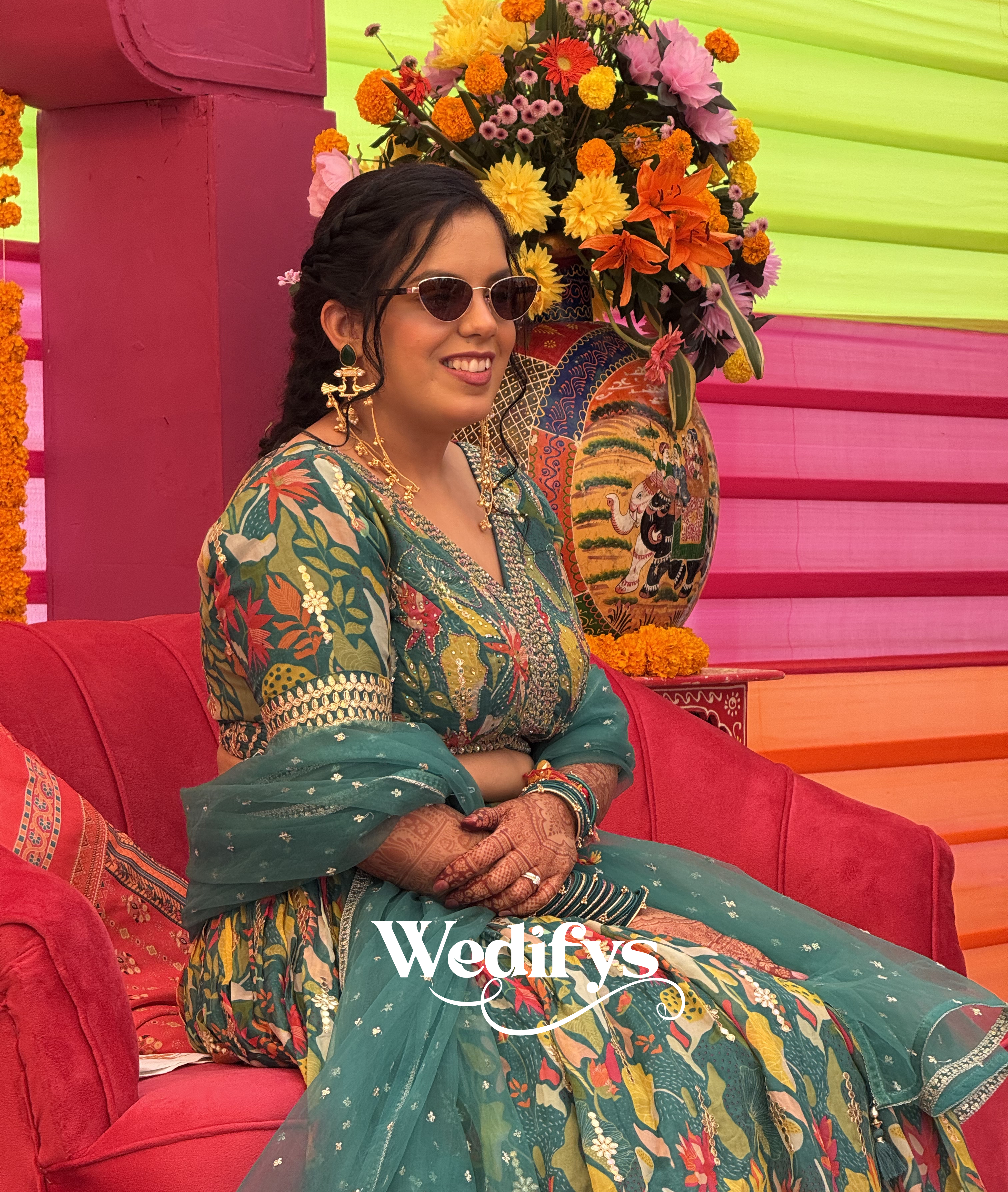 Bridal-Haldi-Candid-Elegant-Mehndi-and-Jewelry-Details-04272026