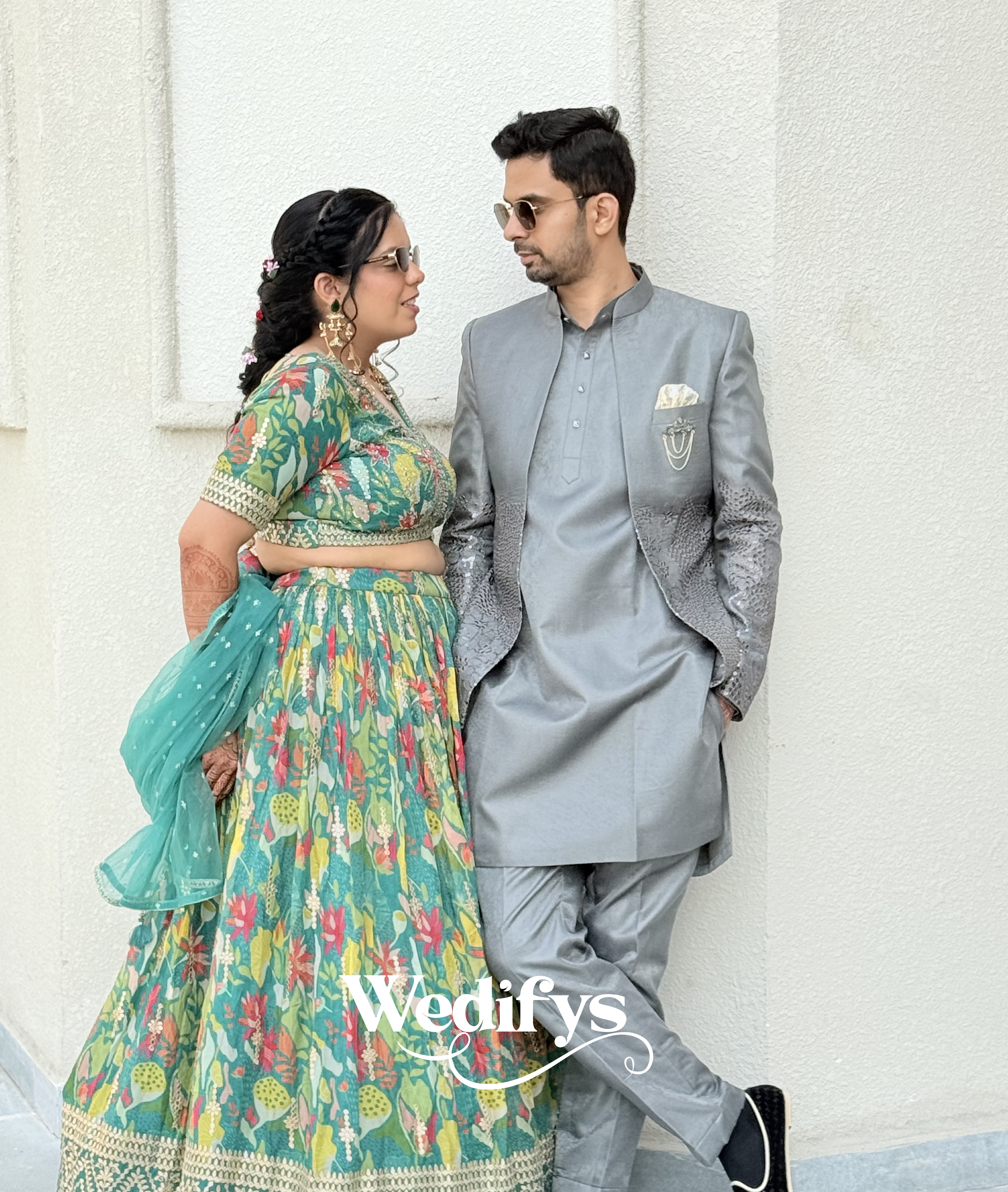 Candid-Couple-Conversation-Pose-Natural-Pre-Wedding-Photography-04272026
