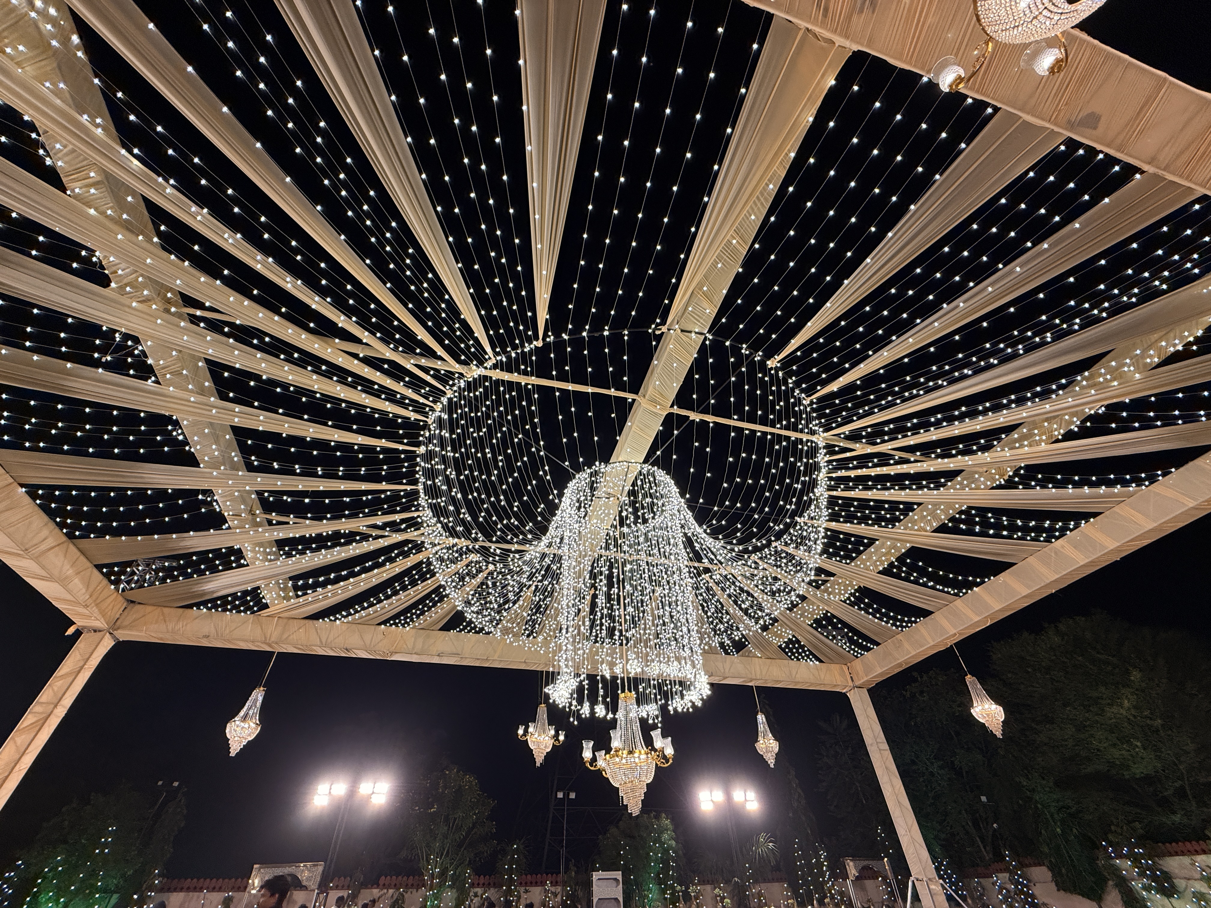 Luxury-Wedding-Ceiling-Decor-With-Fairy-Lights-03272026