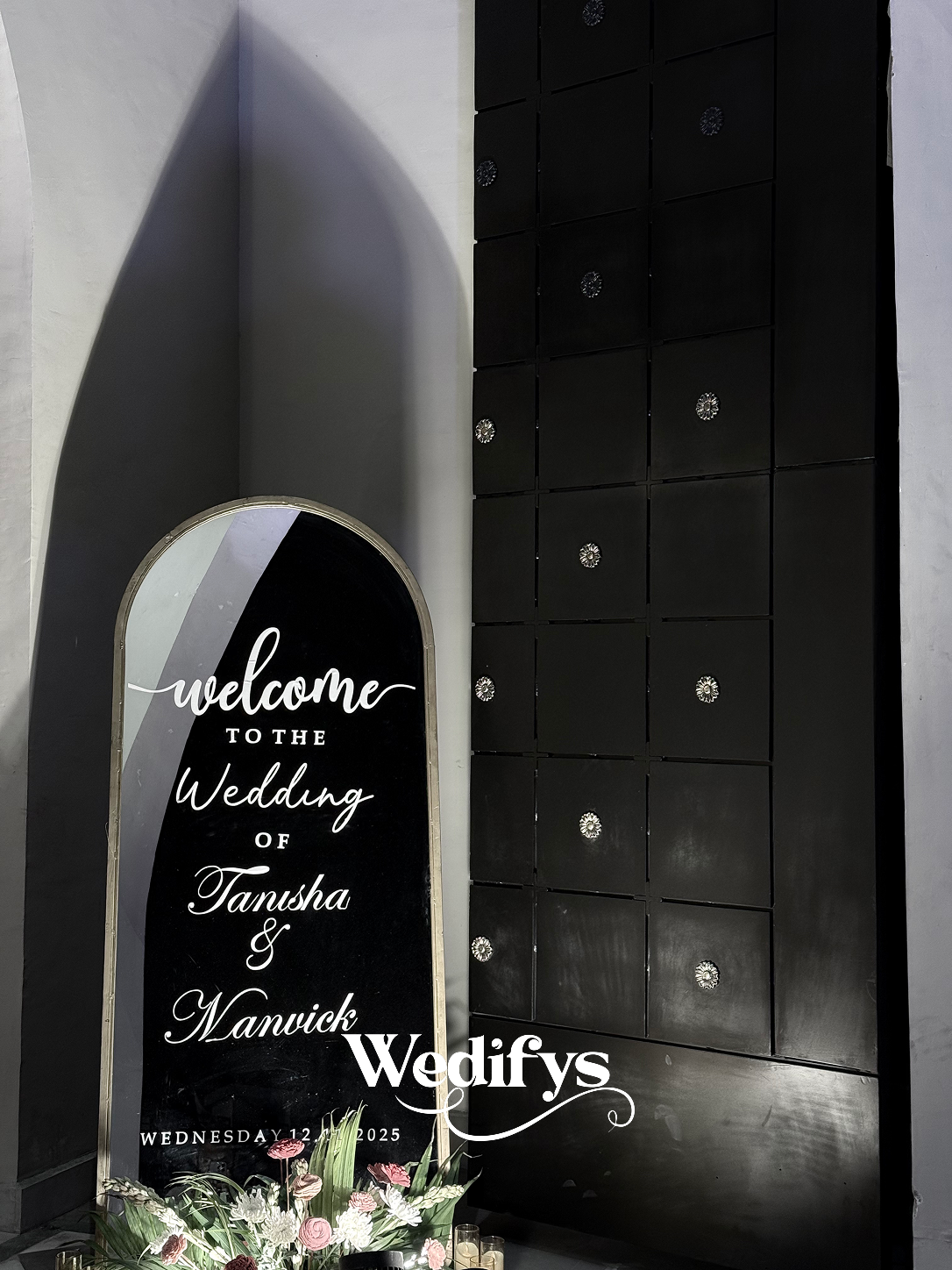 Minimal-Luxury-Welcome-Sign-04252026