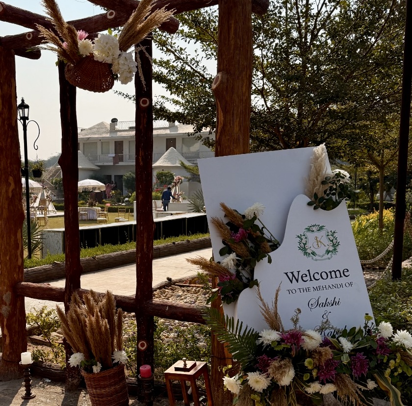 fBoho-Mehendi-Entry-Setup-with-Wooden-Frame-Pampas-Grass-and-Welcome-Decor-040920269Boho-Mehendi-Entry-Setup-with-Wooden-Frame-Pampas-Grass-and-Welcome-Decor-04092026b